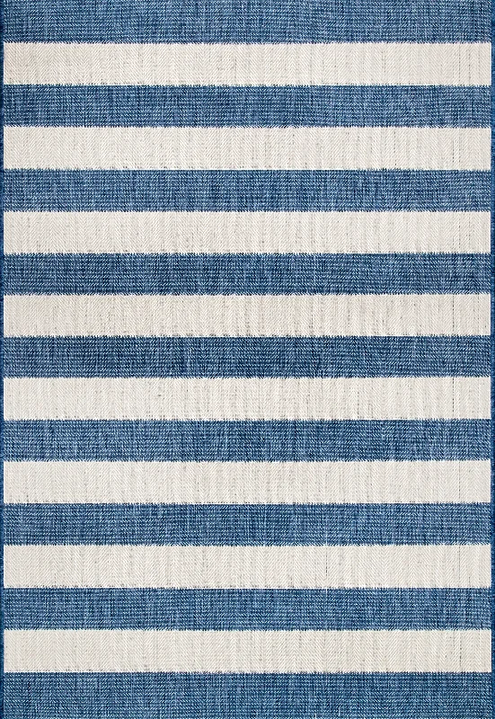 Chevron Stripes Indoor/Outdoor Rug | Blue