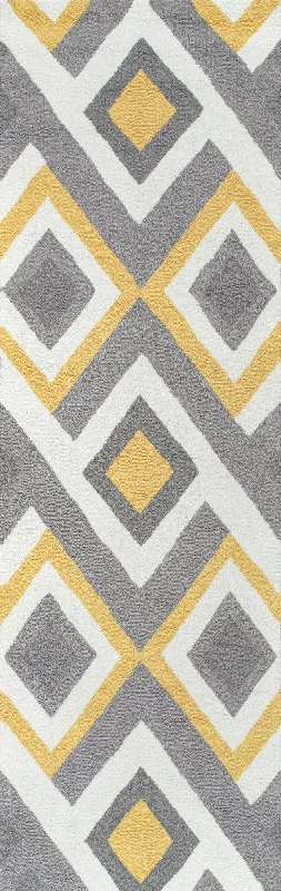 Interconnected Diamonds Rug | Sunflower