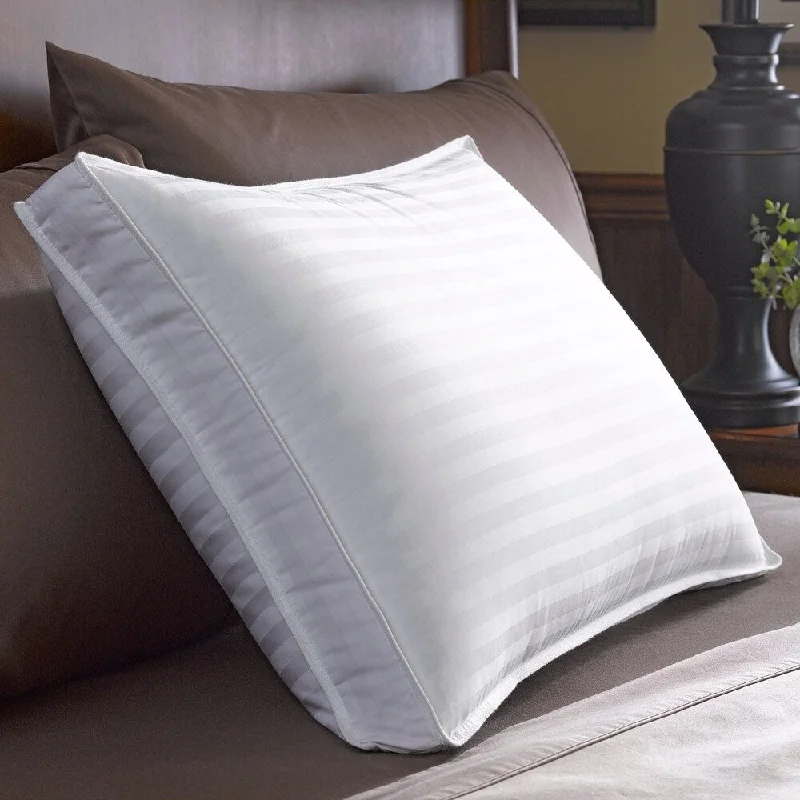 Down Surround Pillow - Medium with graduated Gusset - White