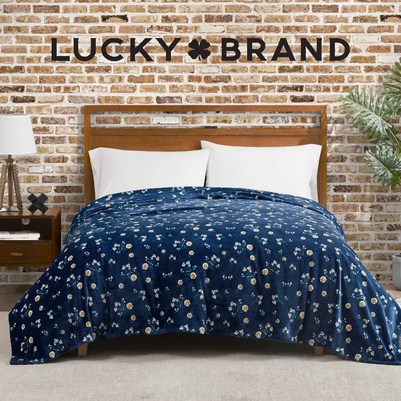 Lucky Brand Daisy Throws Plush 50" x 70" Throw Blanket