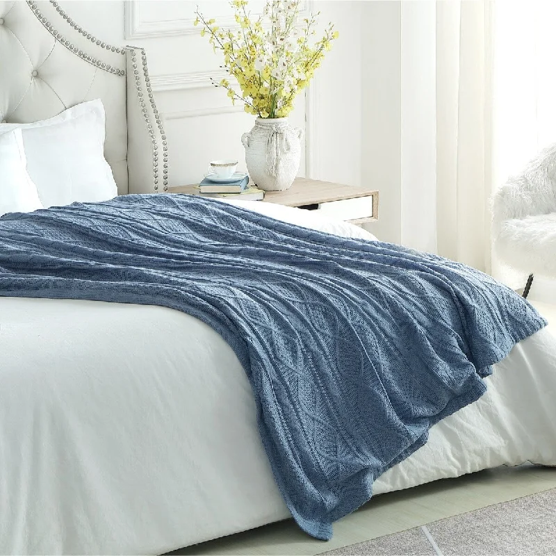 Malie 50"x60" Cable Knit Throw With Premium Fabric