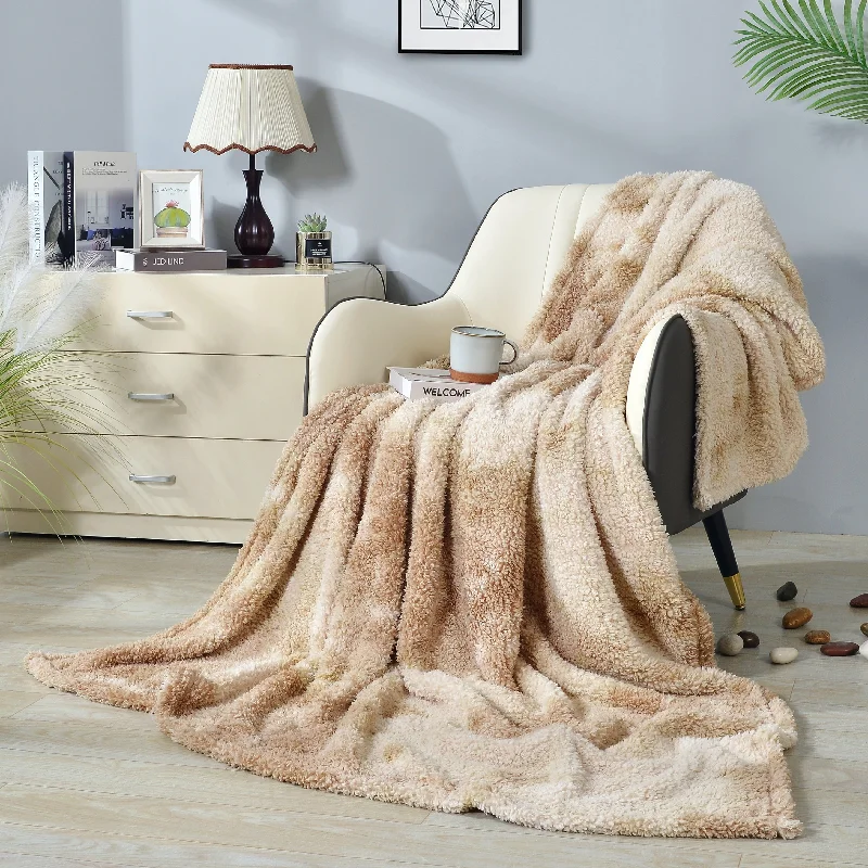 Ultra Soft FauxFur Throw Blanket