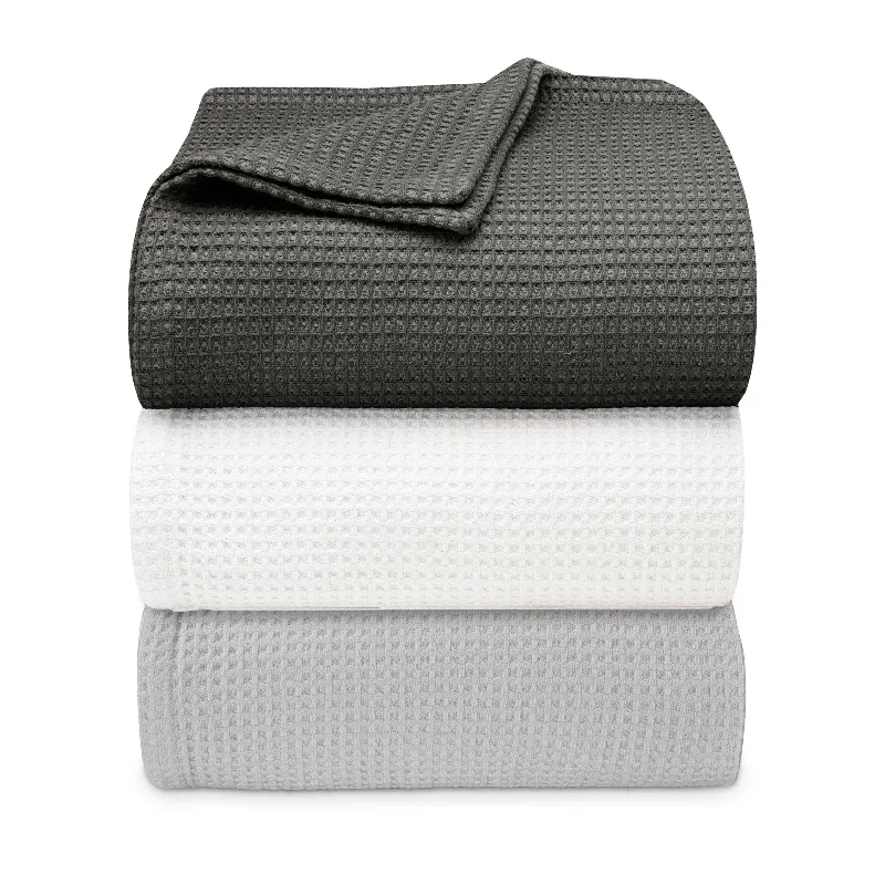 Vera Wang Waffleweave Cotton Blanket