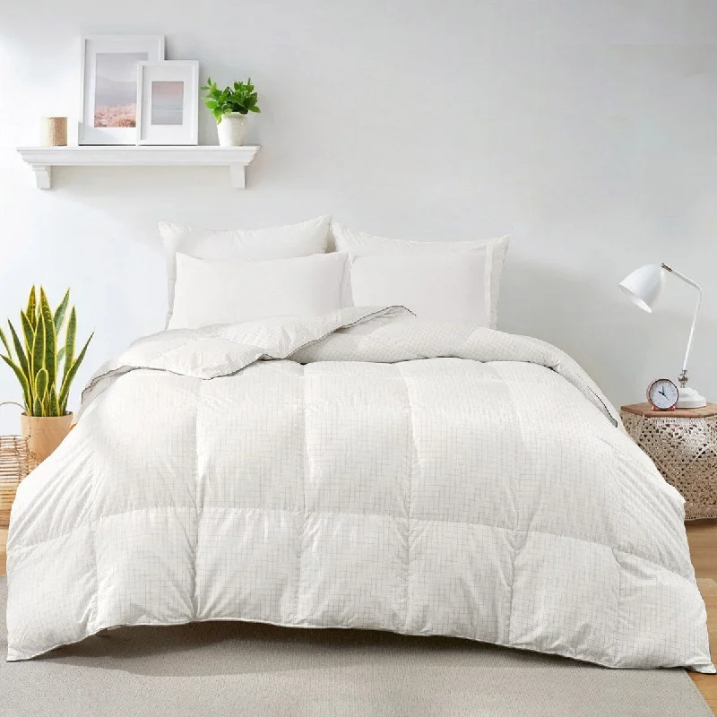 All Season Gray Grid Printed White Goose Feather Fiber Comforter