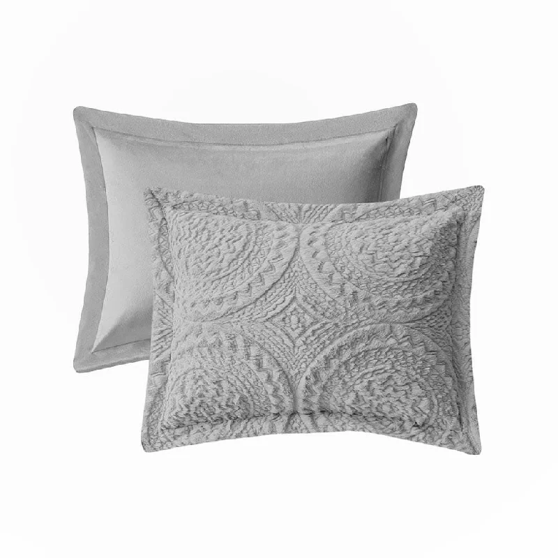 Embroidered Medallion Ultra Plush Comforter Mini Set