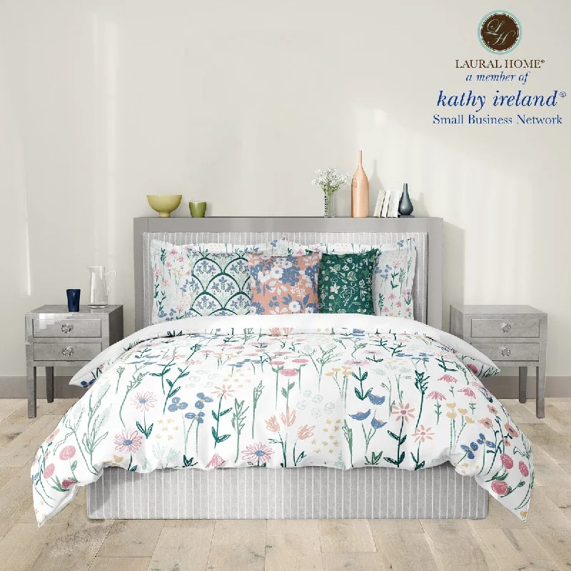 Laural Home kathy ireland® Small Business Network Member Delicate Floral Boho Twin Comforter