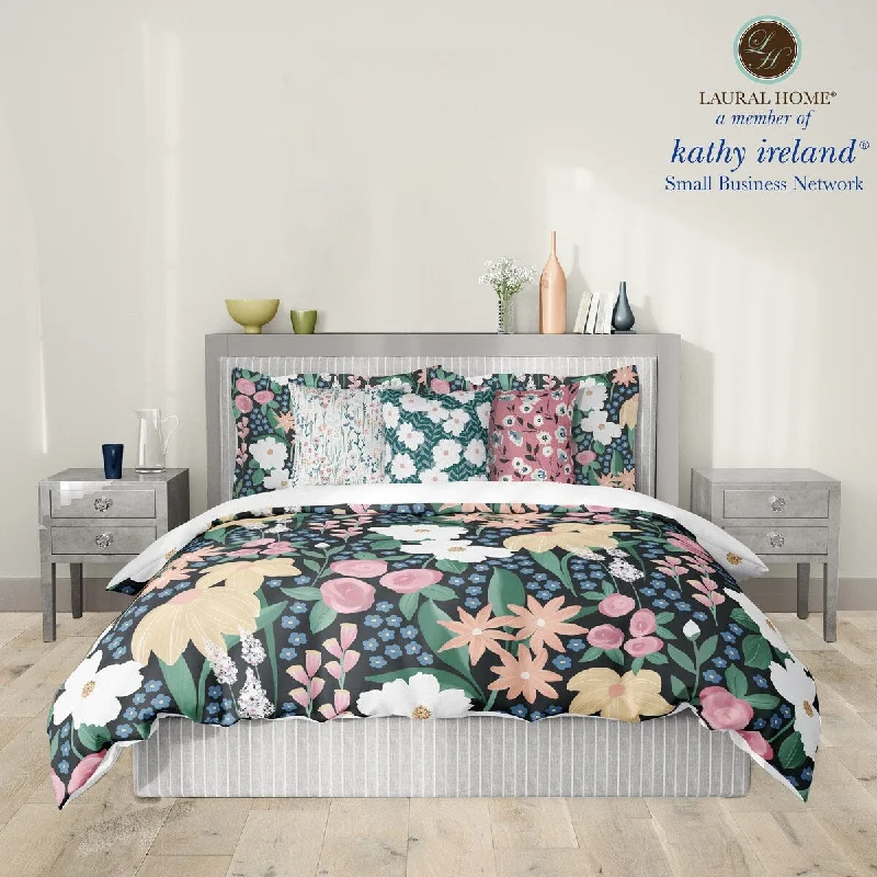 Laural Home kathy ireland® Small Business Network Member Delicate Floral Midnight Garden Twin Comforter