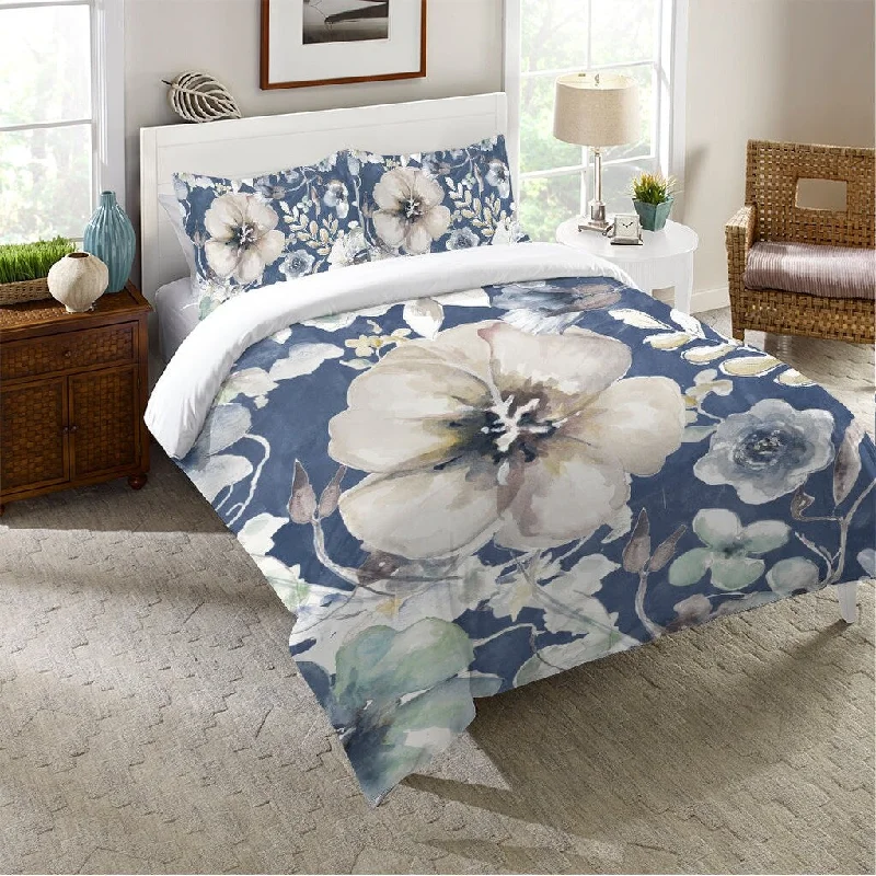 Laural Home Wildflower Arrangment Comforter