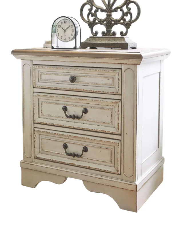 Realyn Three Drawer Nightstand